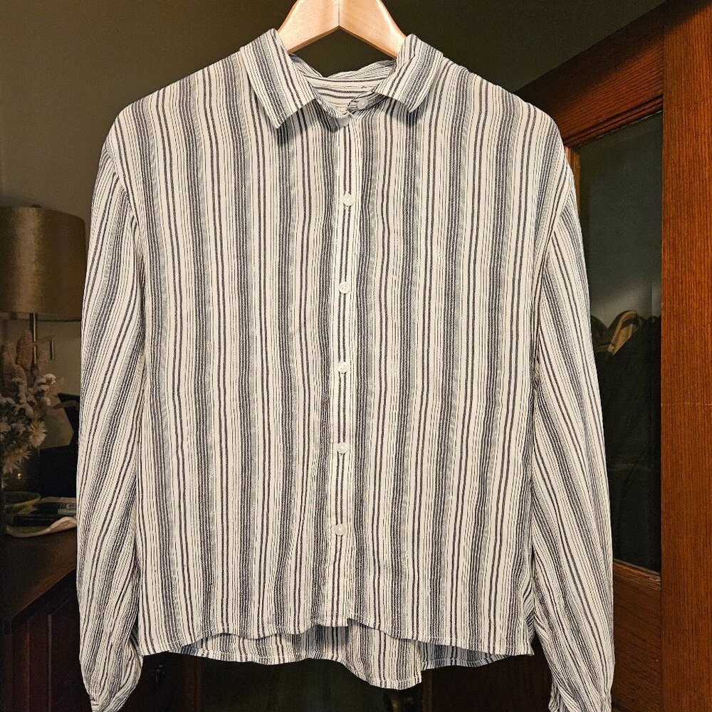 American Eagle Women's Soft Striped Long Sleeve Button-Up - Size Medium